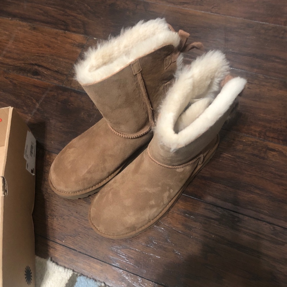 Uggs chestnut boots. New never worn